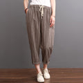 Effortlessly Elegant Pants with a Timeless Design