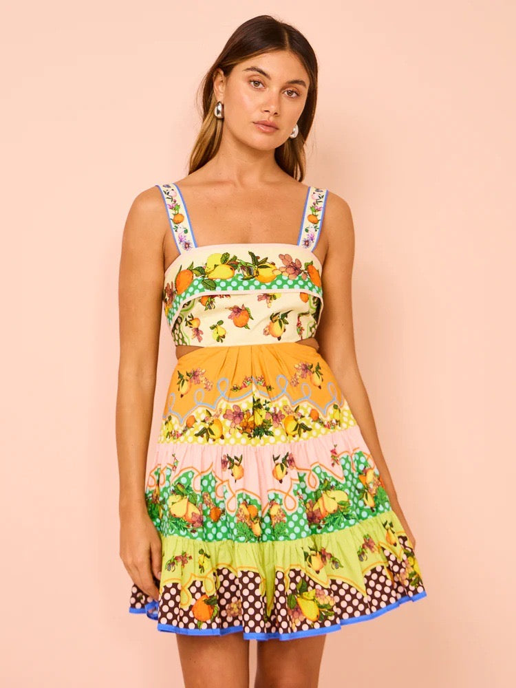 Gracefully Styled Dress for Any Occasion
