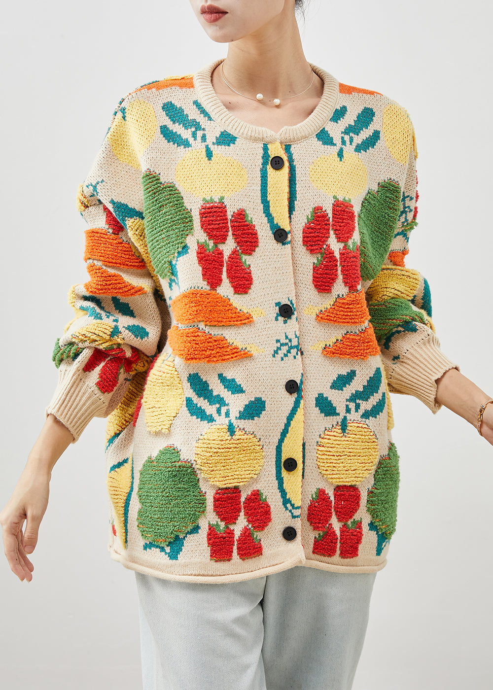 Effortlessly Elegant Cardigan with a Timeless Design