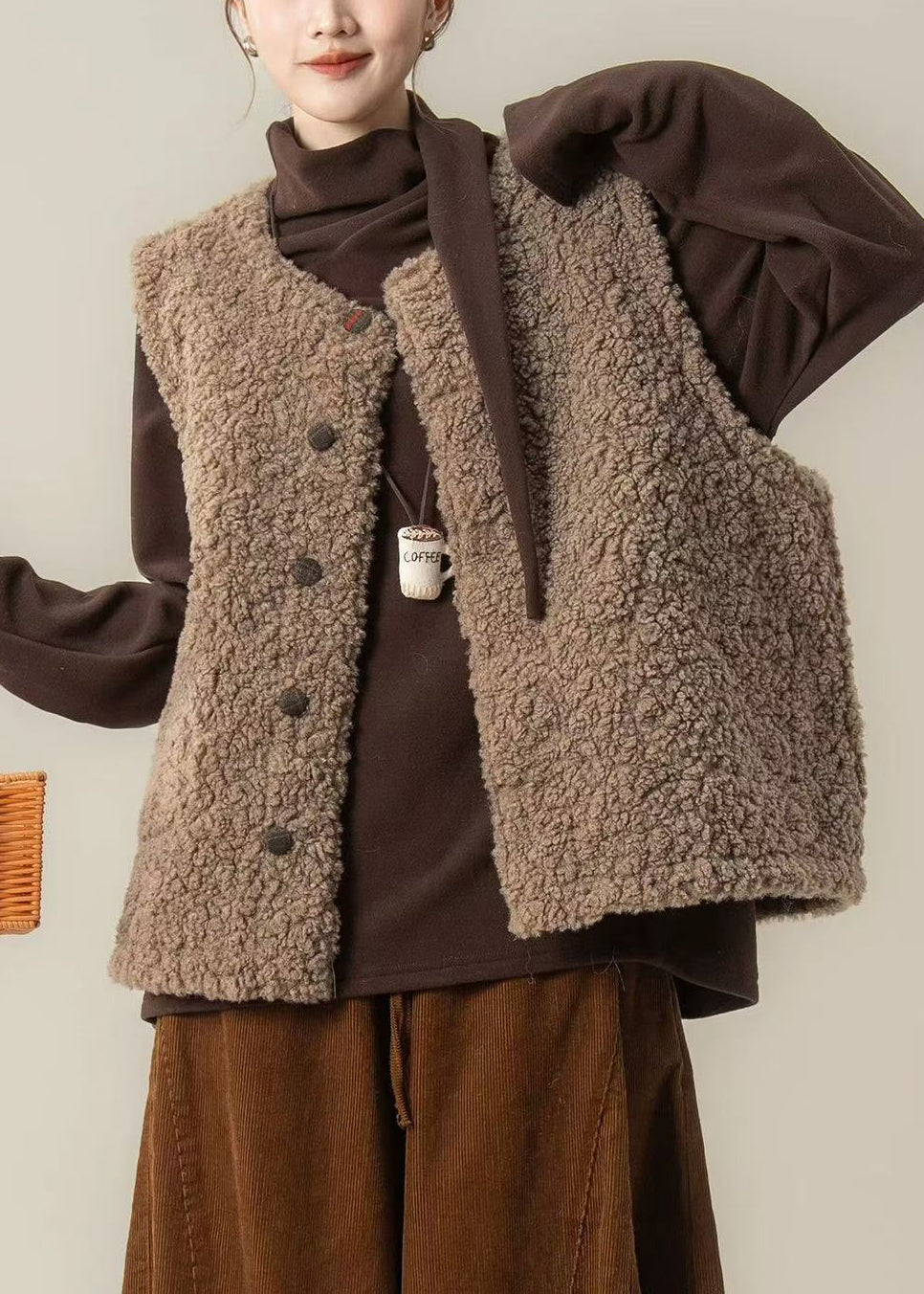 Effortlessly Elegant Jacket with a Timeless Design