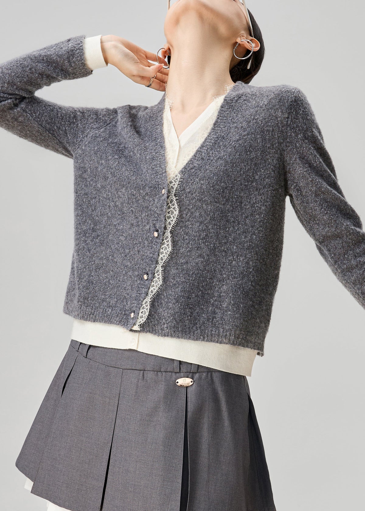 Effortlessly Elegant Sweater with a Timeless Design