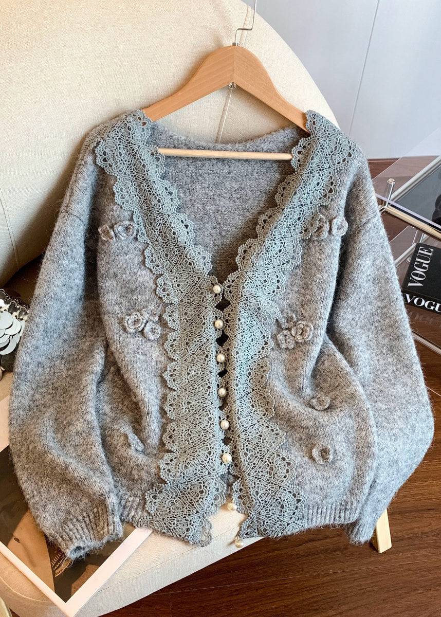 Gracefully Styled Coat for Any Occasion
