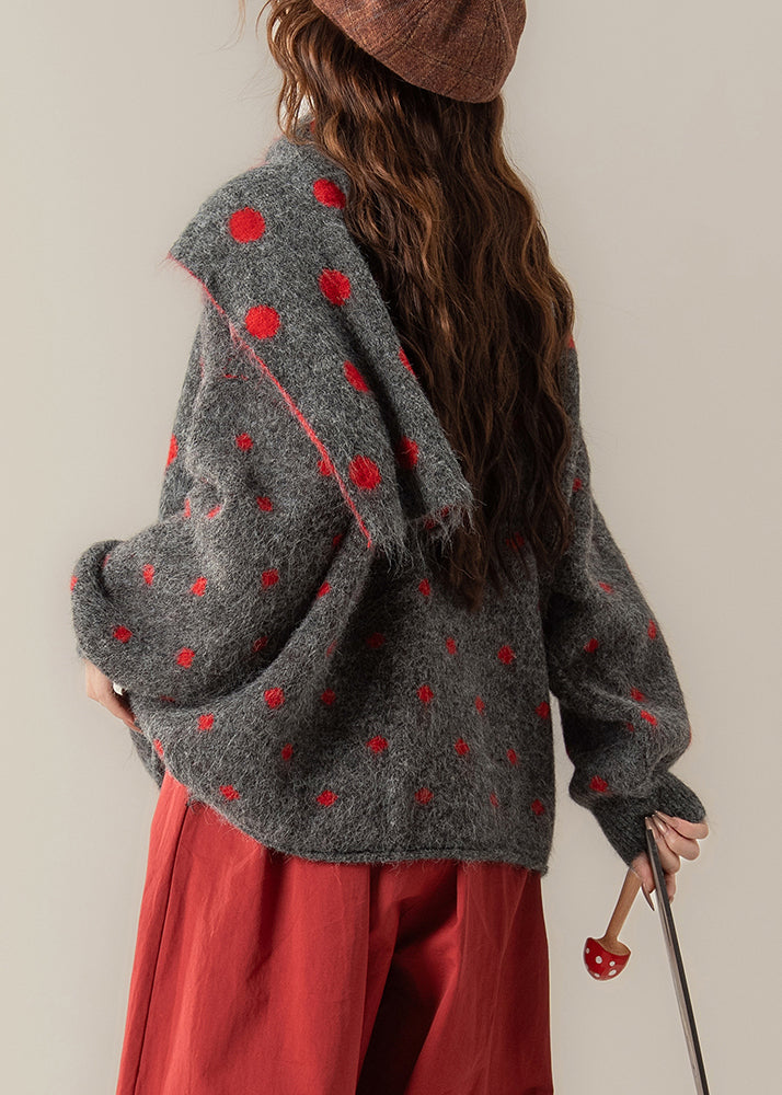 Effortlessly Elegant Coat with a Timeless Design