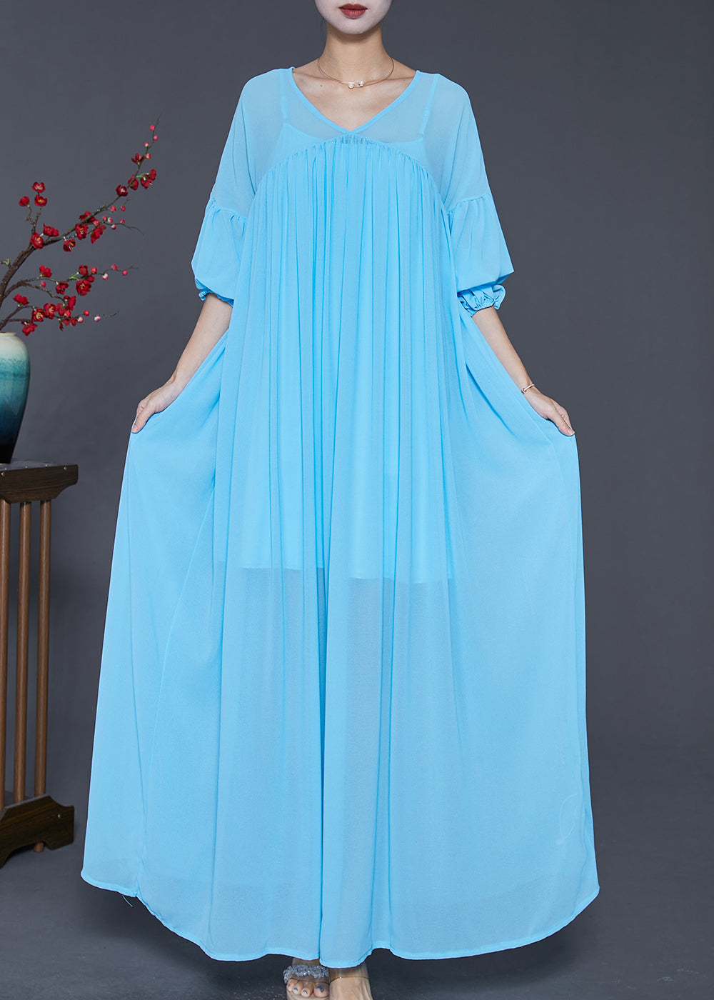 Classic Vintage Dress with a Flattering Fit