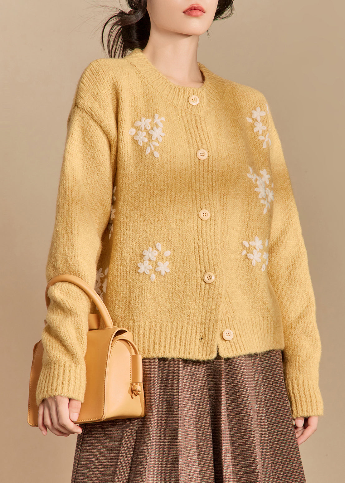 Gracefully Styled Cardigan for Any Occasion