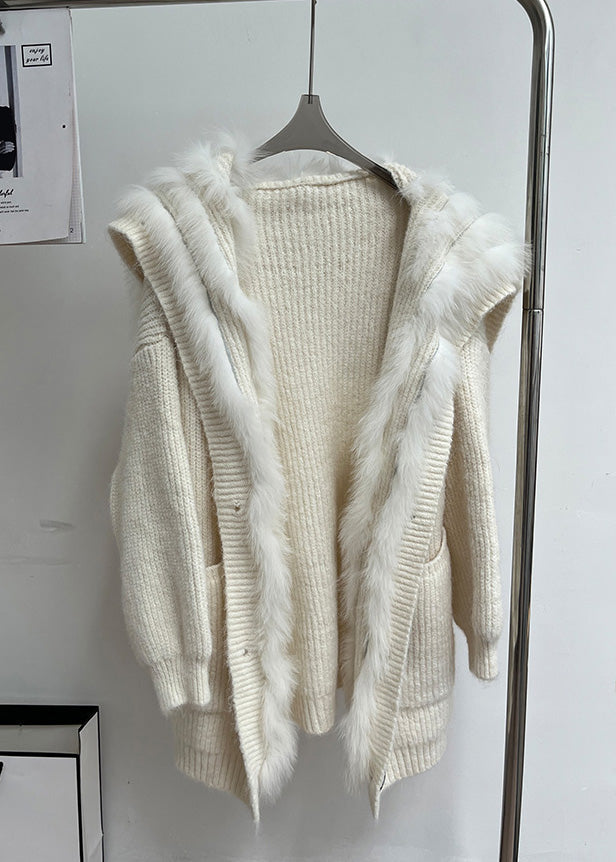 Gracefully Styled Coat for Any Occasion