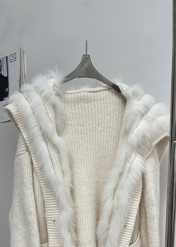 Gracefully Styled Coat for Any Occasion