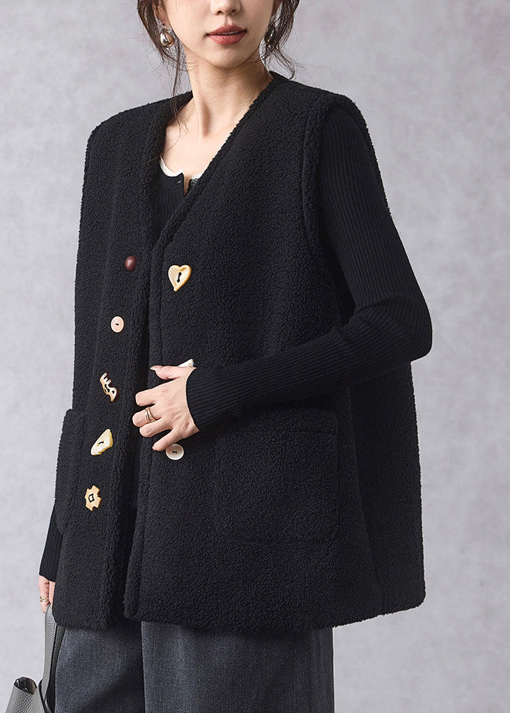 Beautifully Finished Coat in a Timeless Design