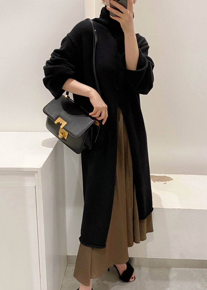 Classic Vintage Sweater with a Flattering Fit