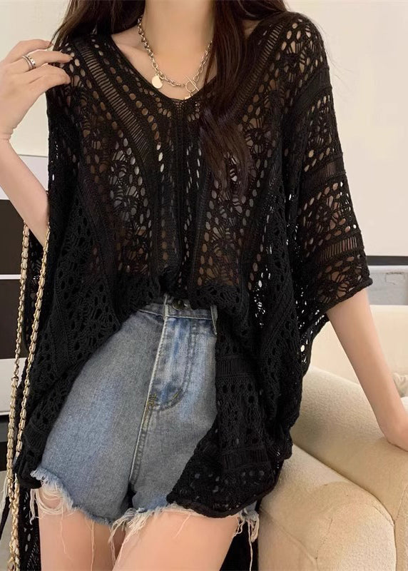 Effortlessly Elegant Top with a Timeless Design