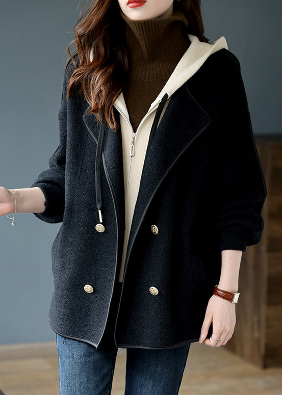 Classic Vintage Coat with a Flattering Fit