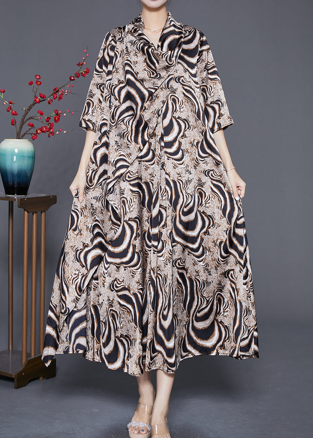 Gracefully Styled Dress for Any Occasion