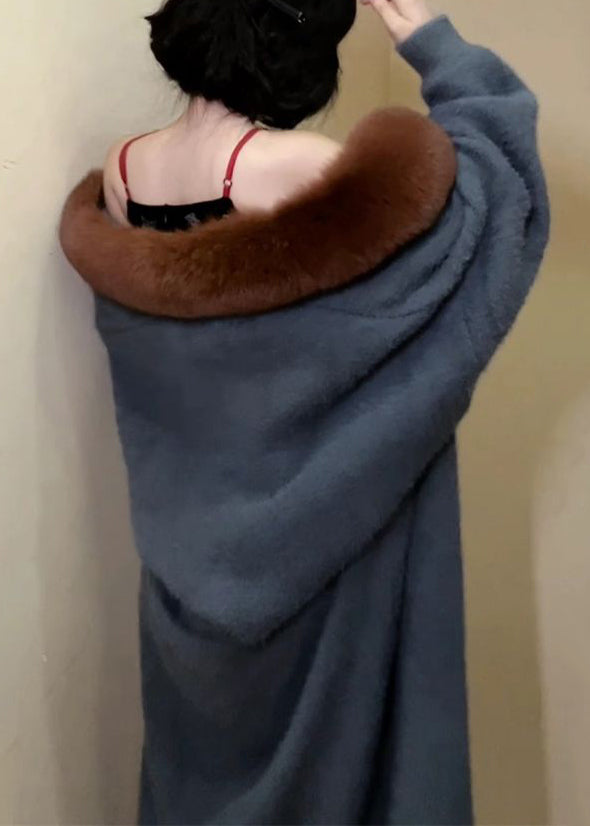 Gracefully Styled Coat for Any Occasion