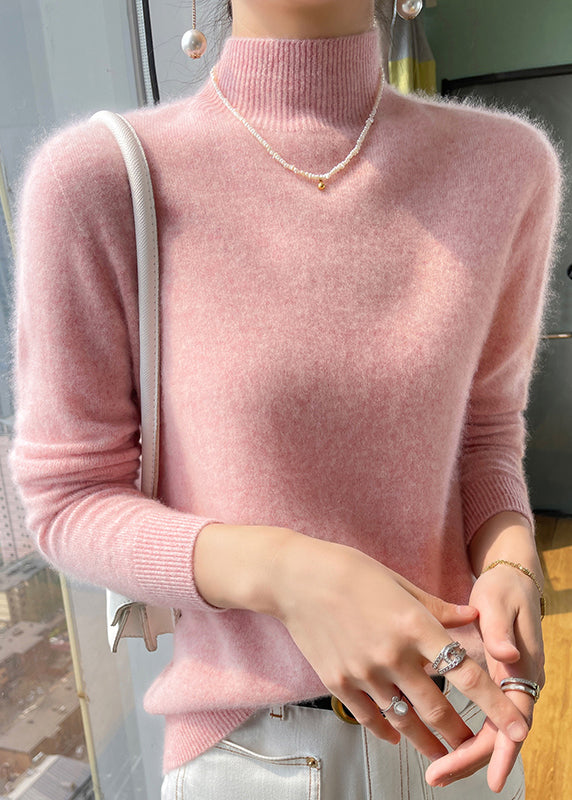 Effortlessly Elegant Sweater with a Timeless Design