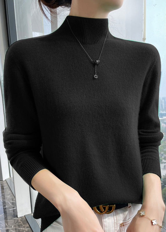 Effortlessly Elegant Sweater with a Timeless Design