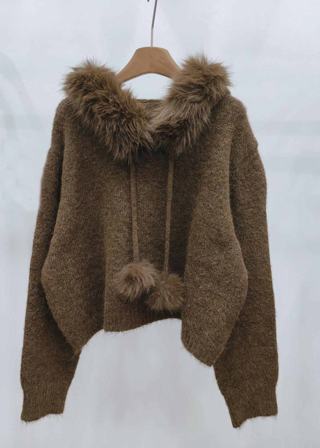 Elegantly Styled Pullover for Everyday Wear