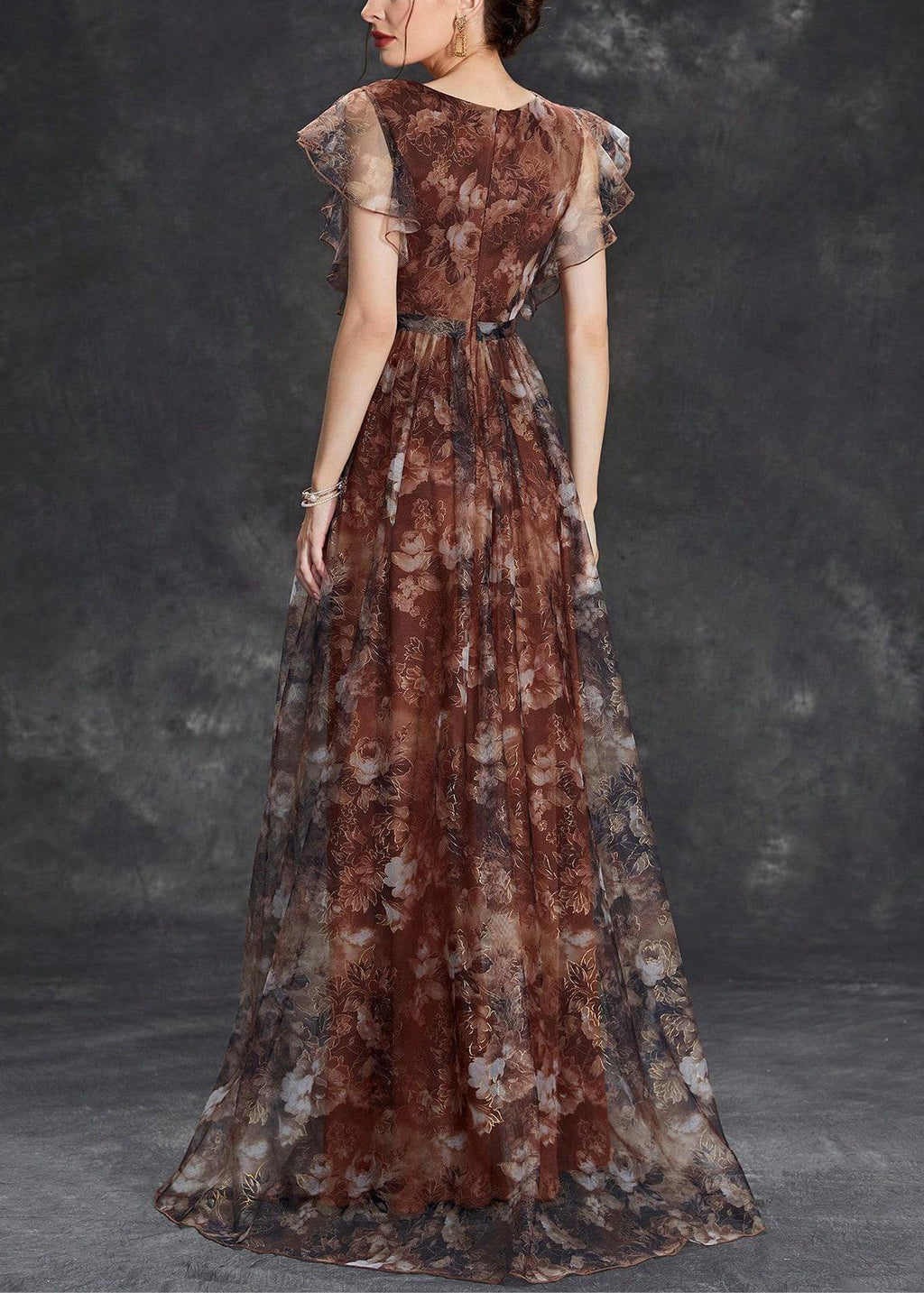 Gracefully Styled Dress for Any Occasion