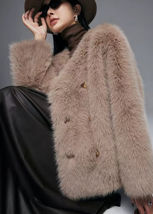 Classic Vintage Coat with a Flattering Fit