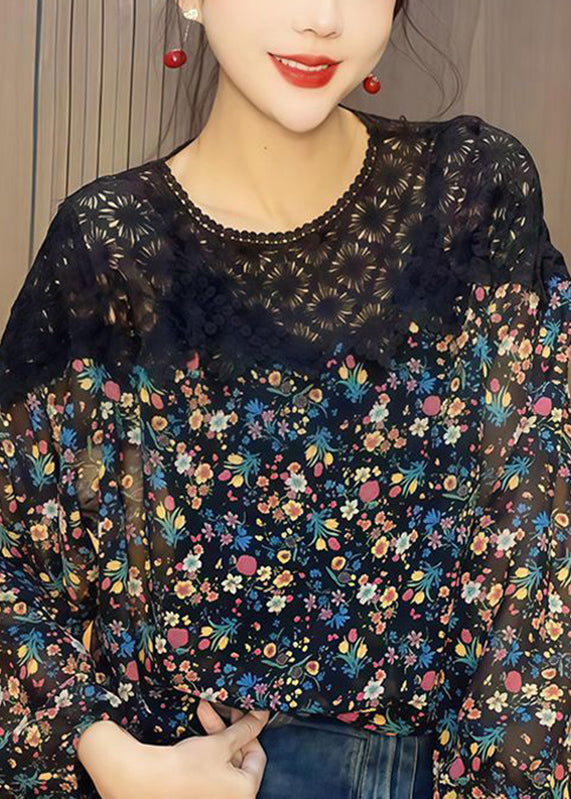 Classic Vintage Shirt with a Flattering Fit