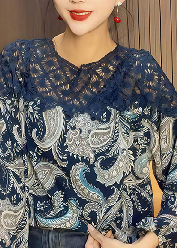 Classic Vintage Shirt with a Flattering Fit