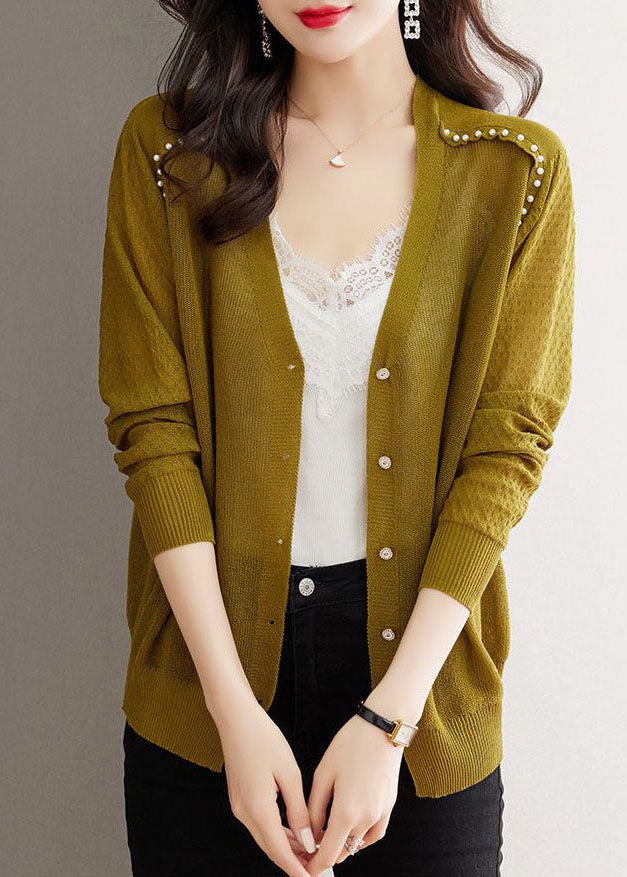 Well Tailored Cardigan with a Graceful Silhouette