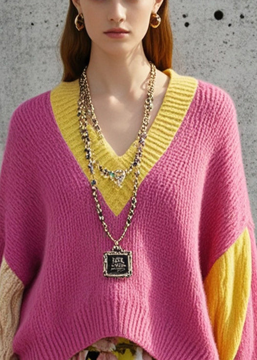 Well Tailored Sweater with a Graceful Silhouette