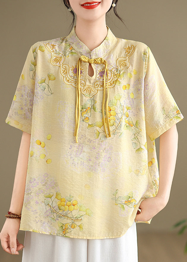 Well Tailored Blouse with a Graceful Silhouette