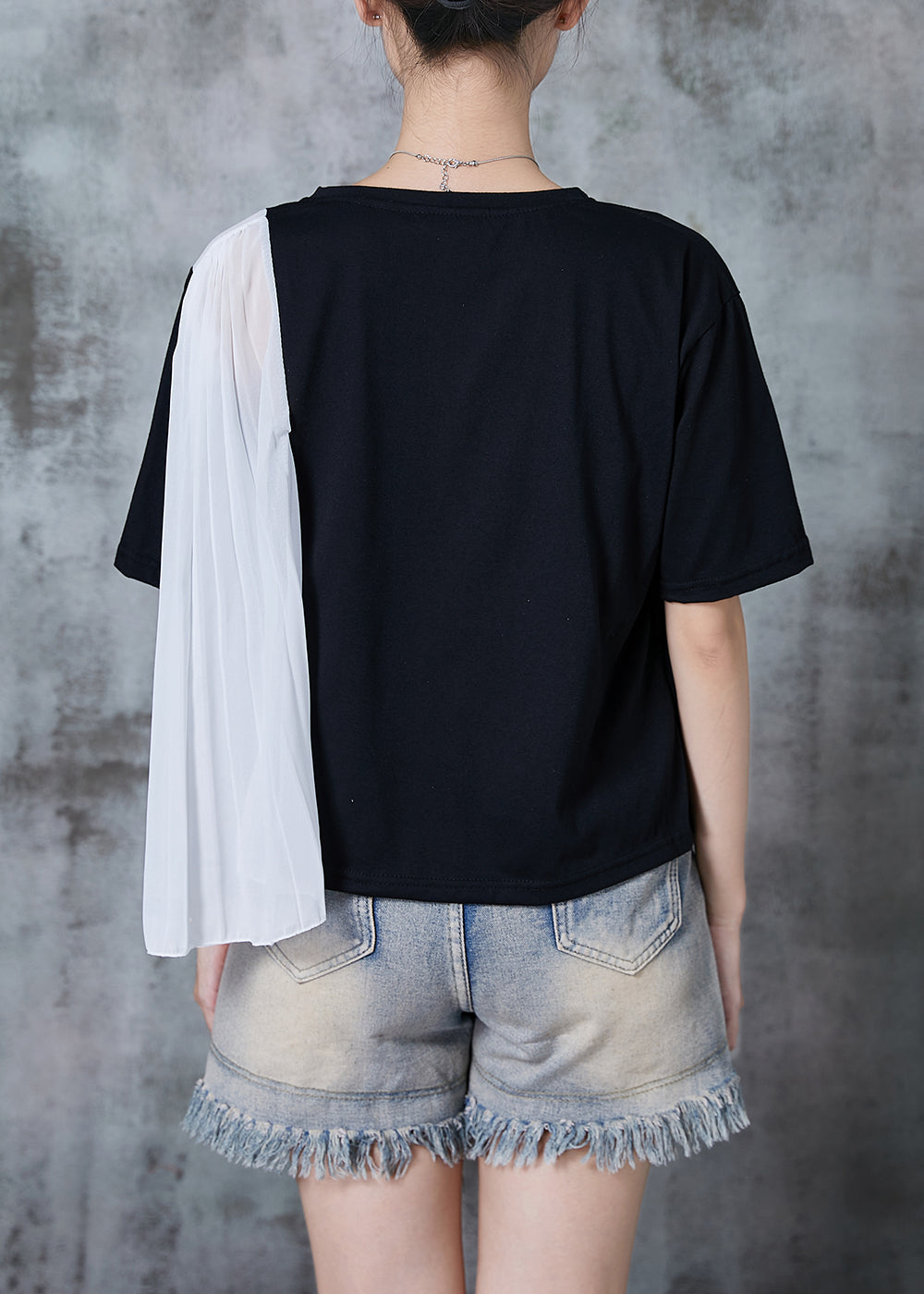 Sophisticated Garment with a Clean Classic Look