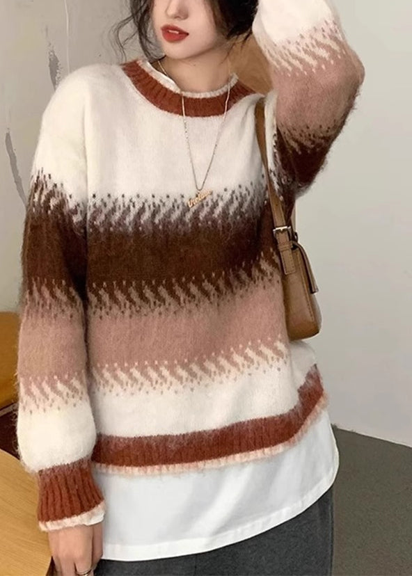 Effortlessly Elegant Sweater with a Timeless Design