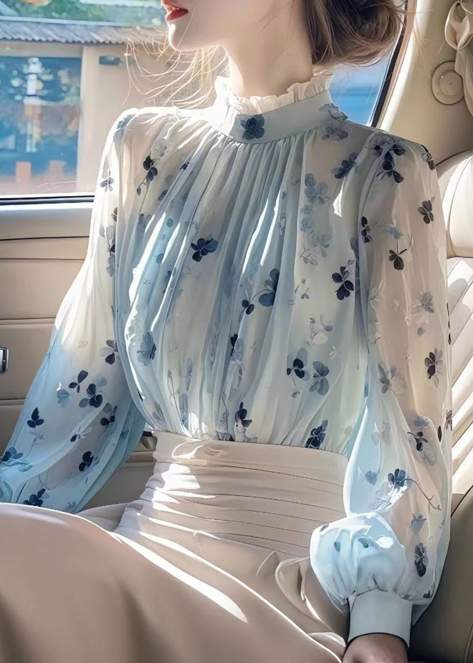 Classic Vintage Shirt with a Flattering Fit