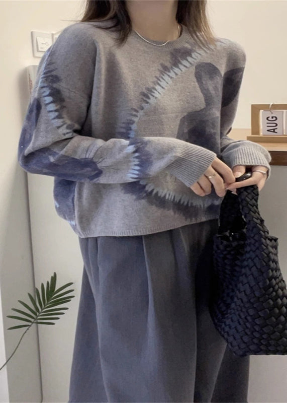 Gracefully Styled Sweater for Any Occasion