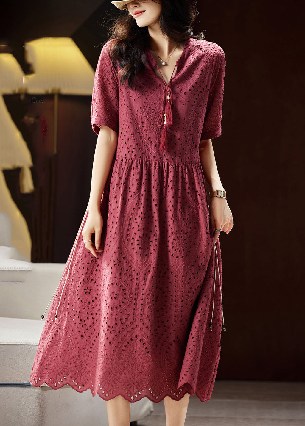 Effortlessly Elegant Dress with a Timeless Design