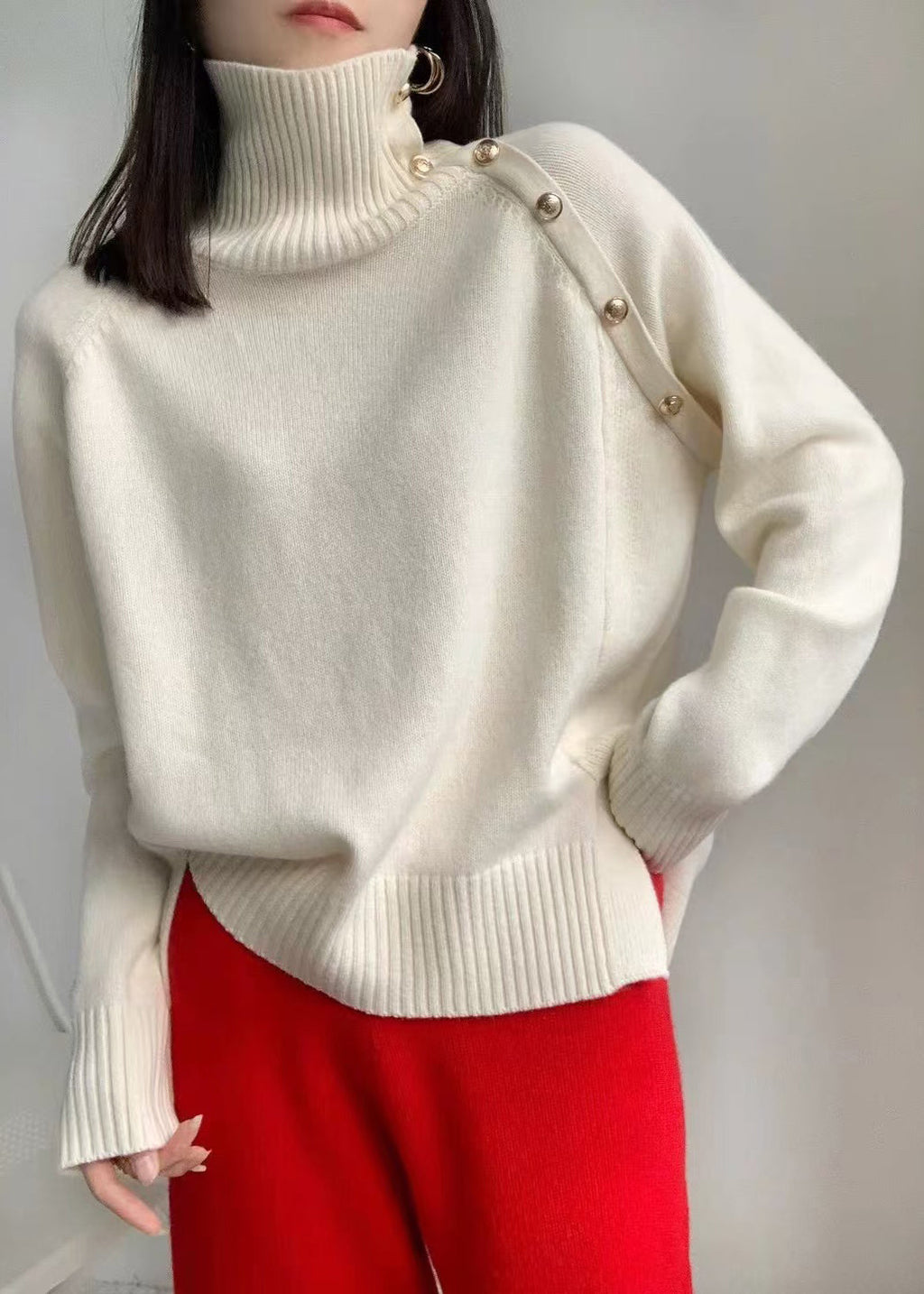 Beautifully Finished Sweater in a Timeless Design