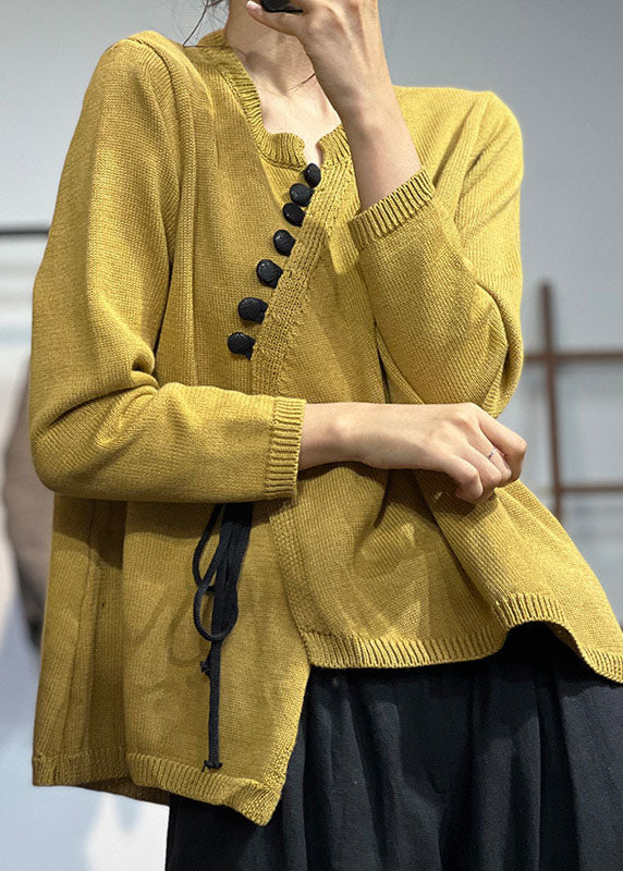 Well Tailored Sweater with a Graceful Silhouette