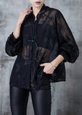 Classic Vintage Blouse with a Flattering Fit