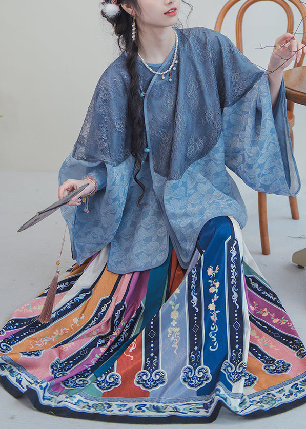Beautifully Finished Garment in a Timeless Design