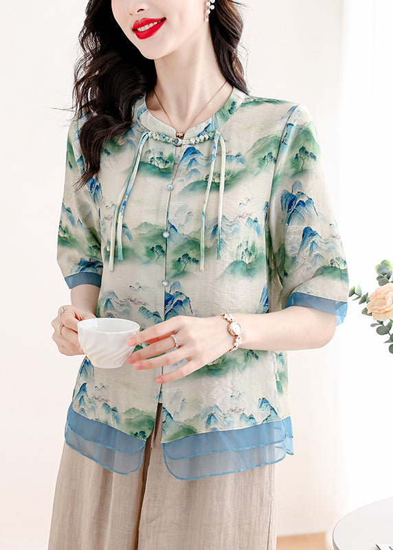 Gracefully Styled Garment for Any Occasion
