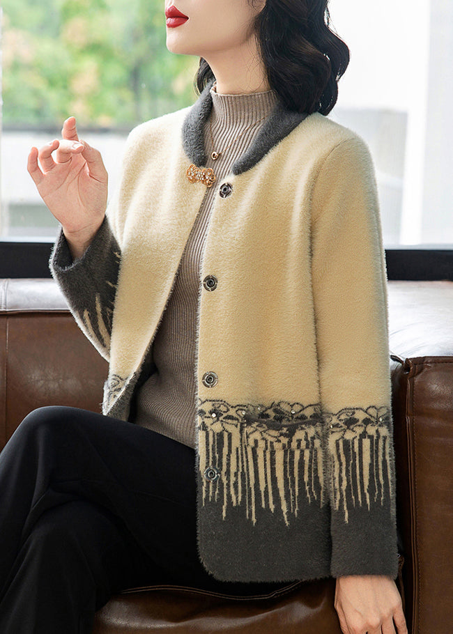 Sophisticated Coat with a Clean Classic Look