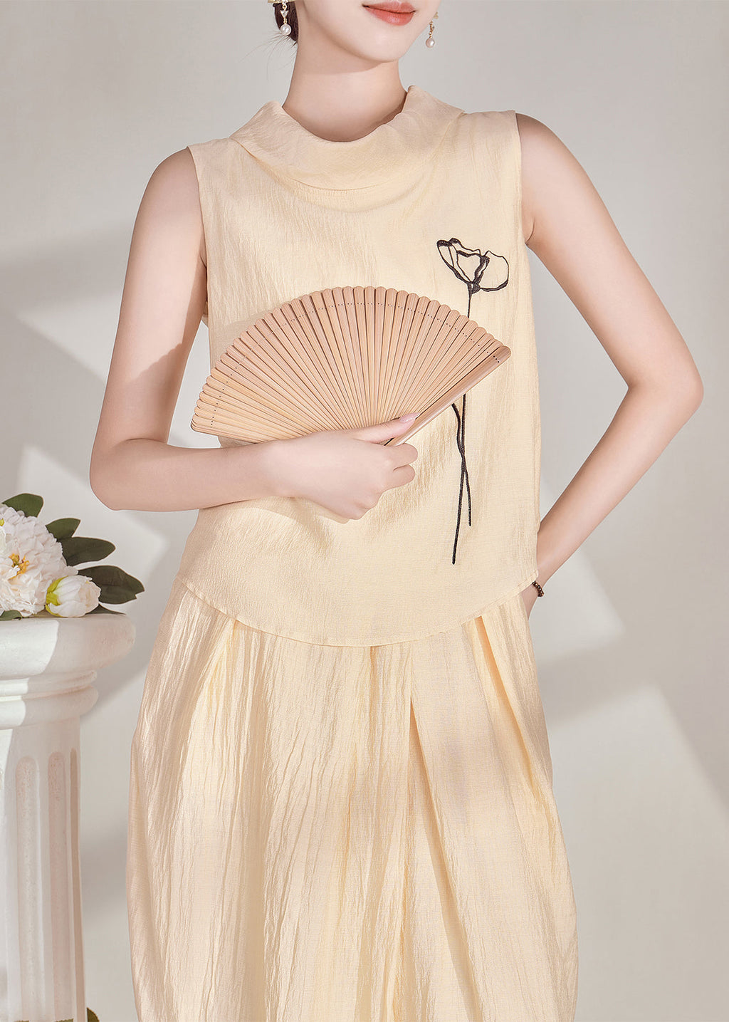 Beautifully Finished Top in a Timeless Design