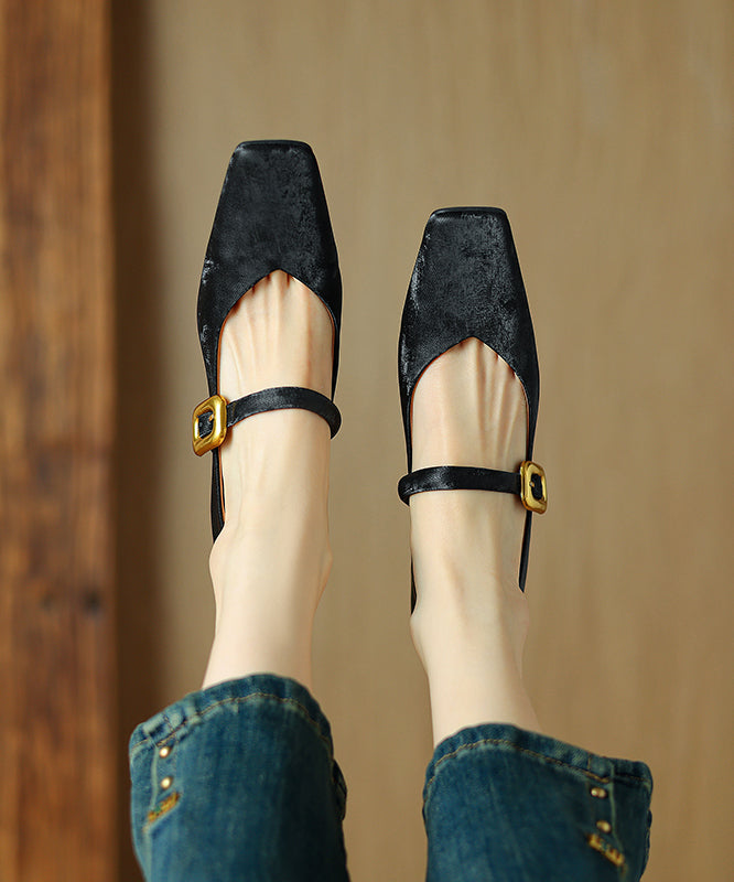 Graceful Orthopedic Loafers for Modern Look