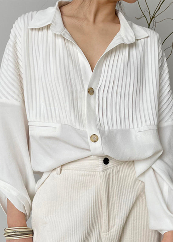 Sophisticated Blouse with a Clean Classic Look