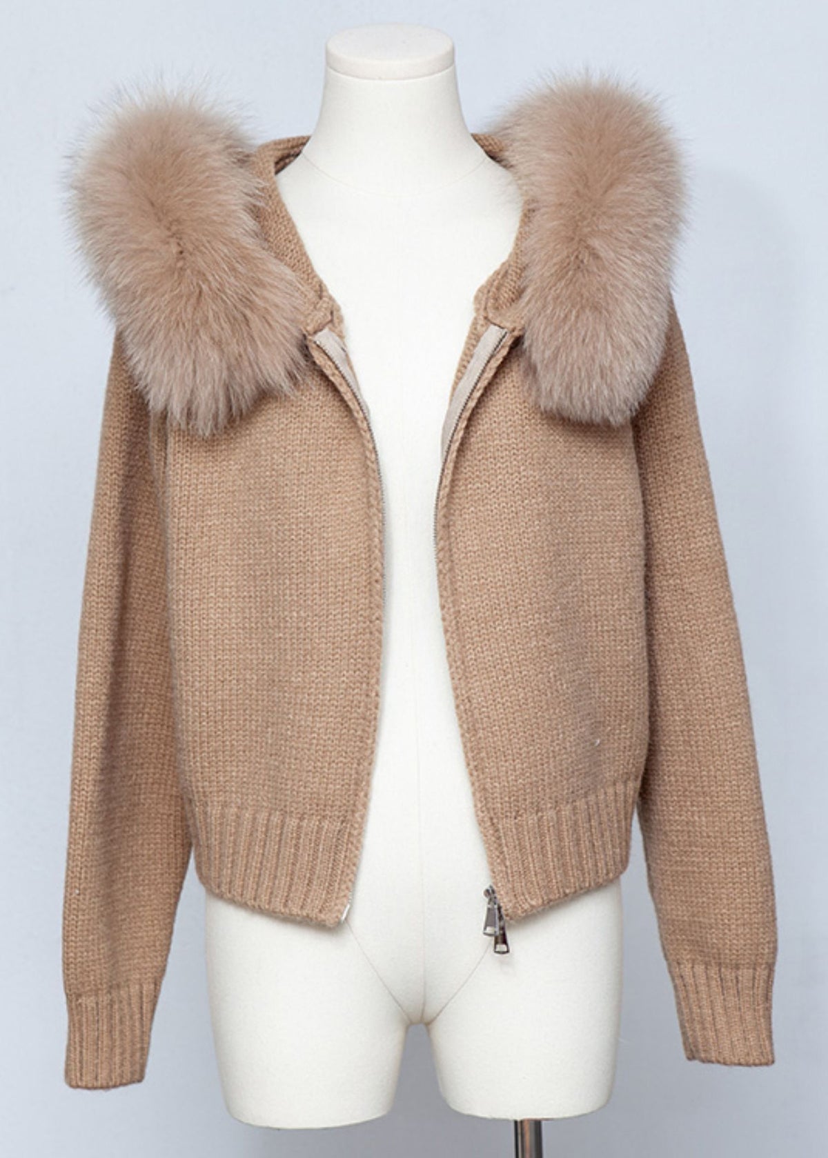 Beautifully Finished Coat in a Timeless Design