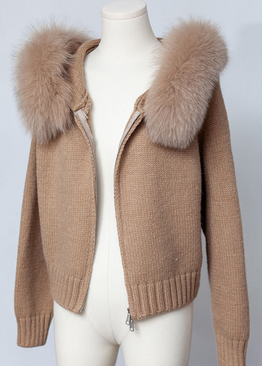 Beautifully Finished Coat in a Timeless Design