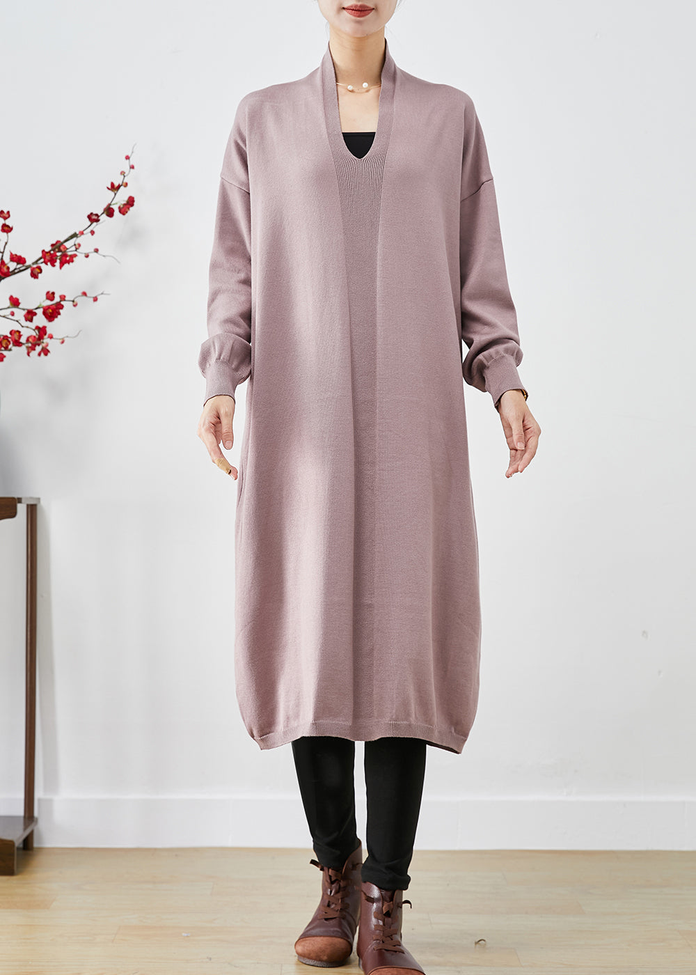 Effortlessly Elegant Dress with a Timeless Design