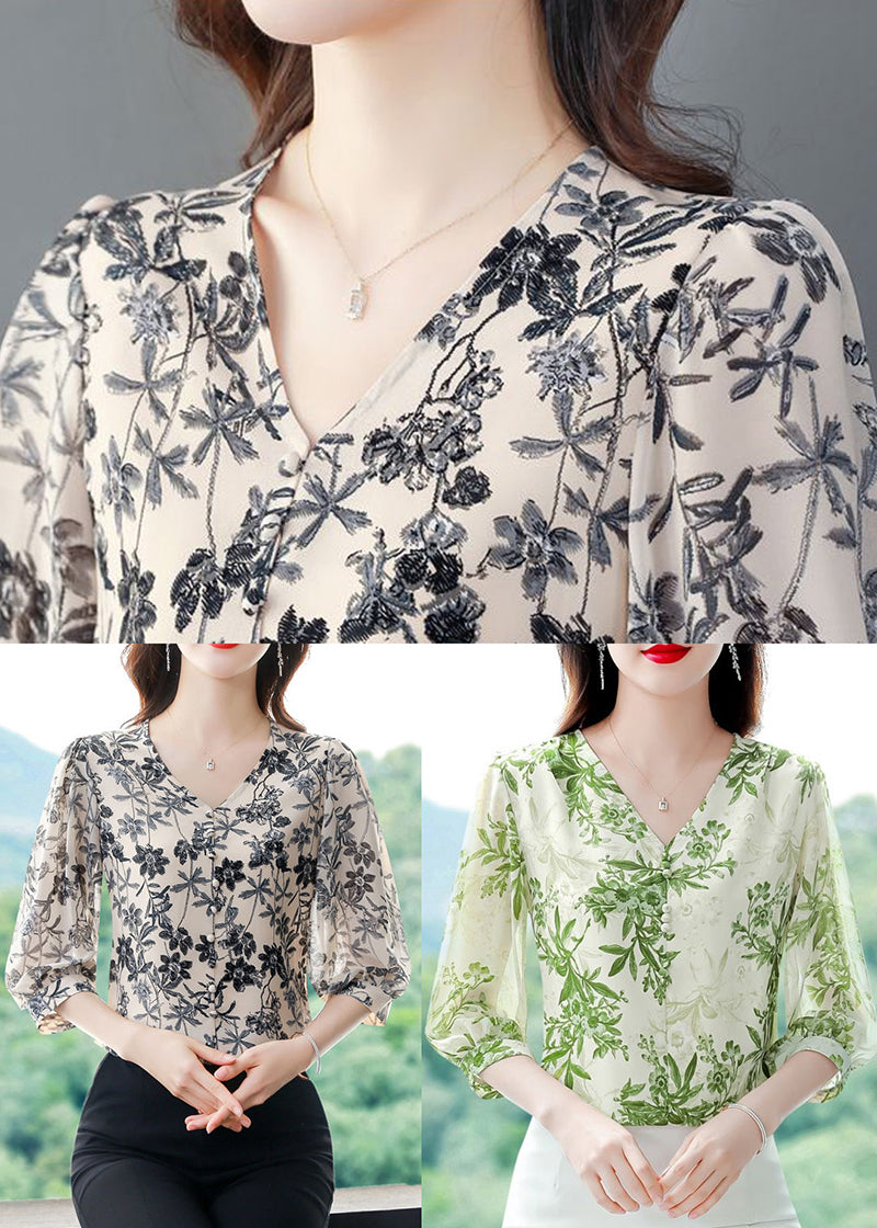 Beautifully Crafted Blouse in a Classic Style