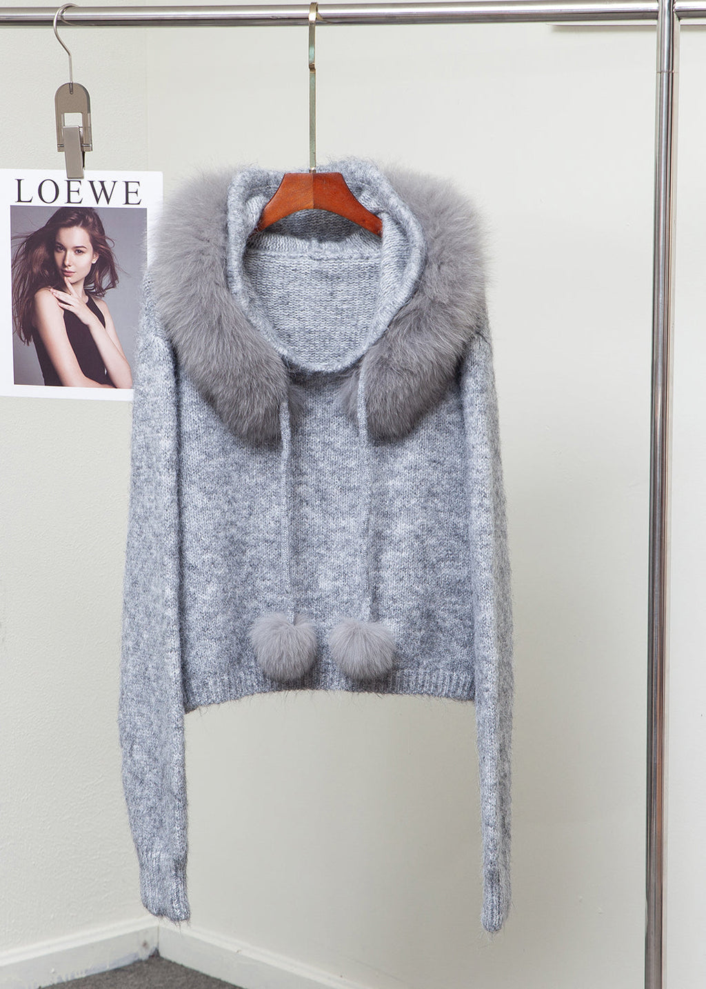 Classic Vintage Sweater with a Flattering Fit