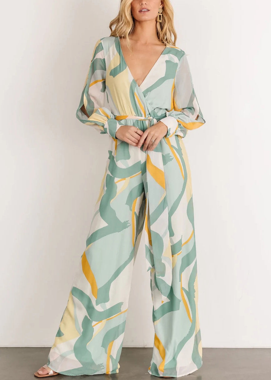 Sophisticated Garment with a Clean Classic Look