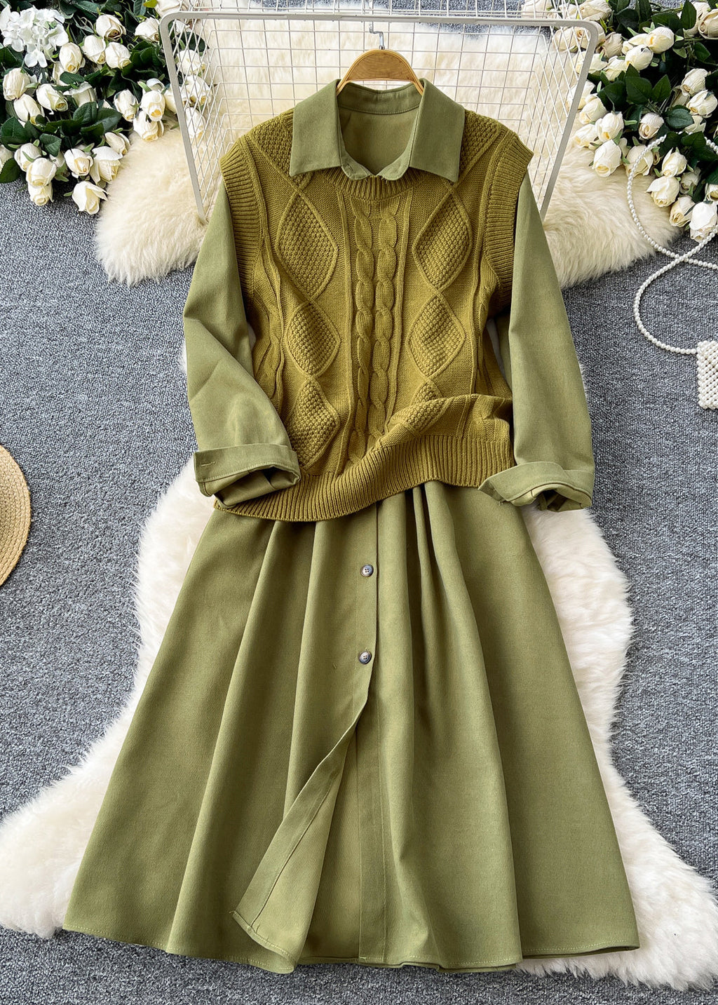 Beautifully Finished Dress in a Timeless Design