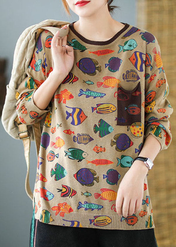 Well Tailored Sweater with a Graceful Silhouette