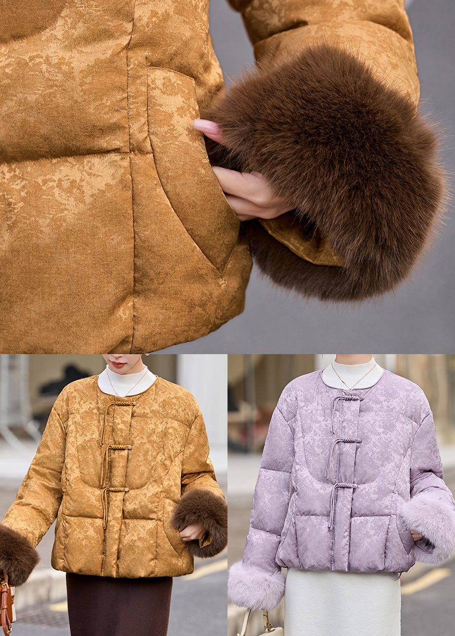 Well Tailored Coat with a Graceful Silhouette